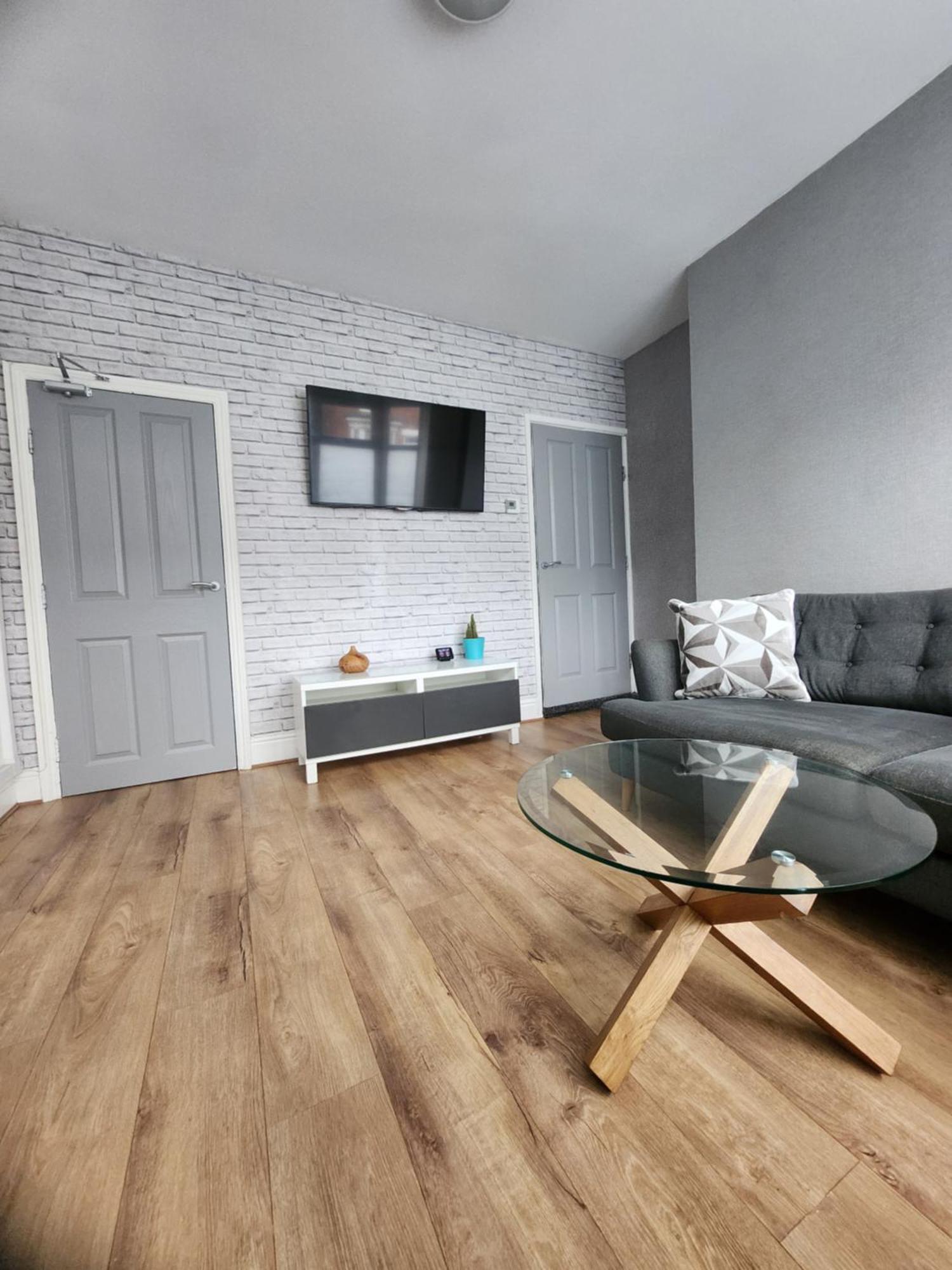 Homestay Manor House 3 *